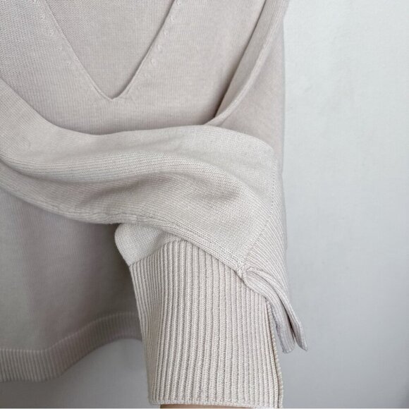 H&M Womens Small Vneck Beige Wool Soft Chunky Sweater - Picture 6 of 11